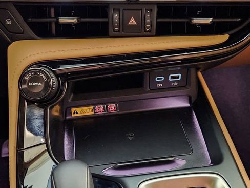 Used 2025 Lexus NX 350 AWD w/ Accessory Package (2T) image 19