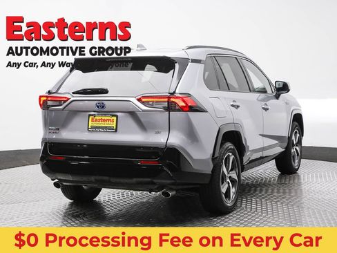 Used 2022 Toyota RAV4 SE AWD/4WD image 5