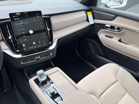 New 2026 Volvo XC90 B5 Plus w/ Protection Package image 26