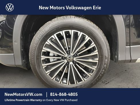 New 2026 Volkswagen Tiguan S image 14