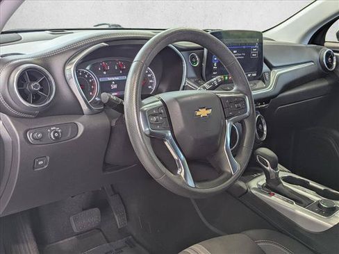 Used 2024 Chevrolet Blazer LT w/ Convenience Package FWD image 10