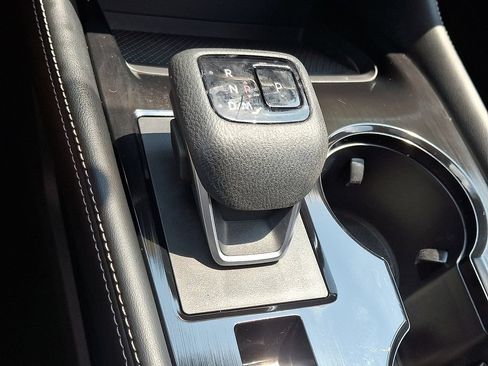 Certified 2023 Nissan Rogue SL w/ SL Premium Package AWD/4WD image 17
