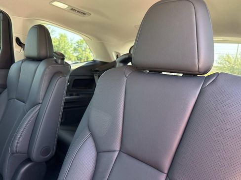 New 2026 Subaru Ascent Limited AWD/4WD image 13