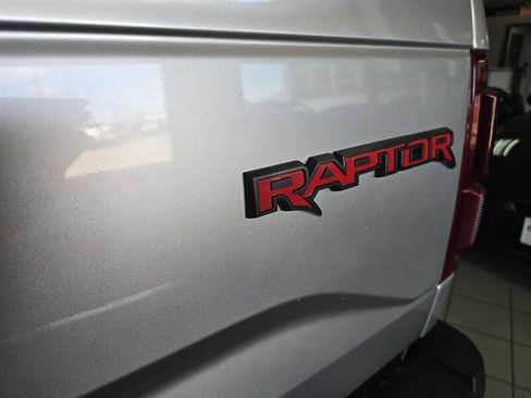 Used 2017 Ford F150 Raptor w/ Equipment Group 802A Luxury AWD/4WD image 32