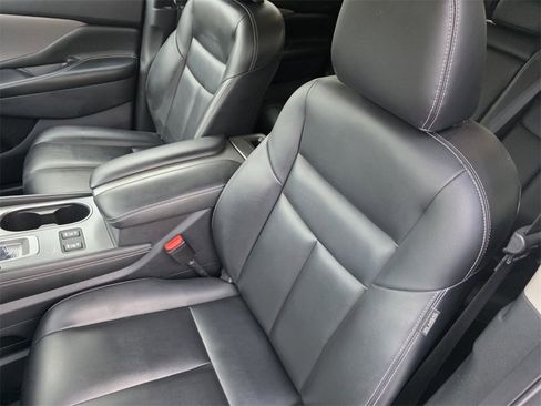 Used 2022 Nissan Murano SV image 11