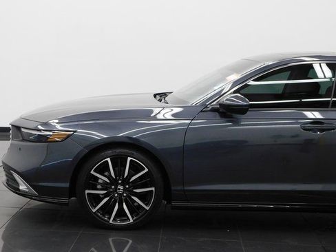 Used 2024 Honda Accord Touring image 17