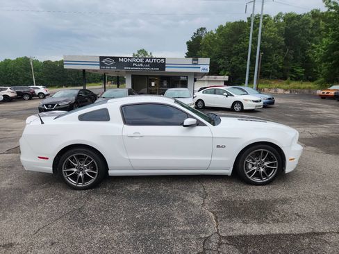 Used 2014 Ford Mustang GT w/ Brembo Brake Package RWD image 2