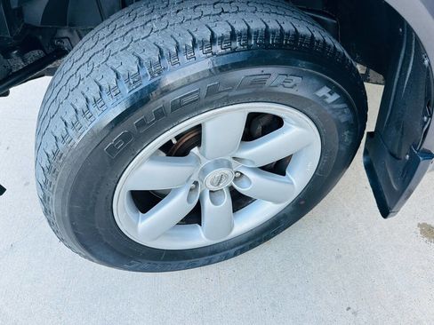 Used 2011 Nissan Titan SV w/ SV Premium Utility Pkg image 26