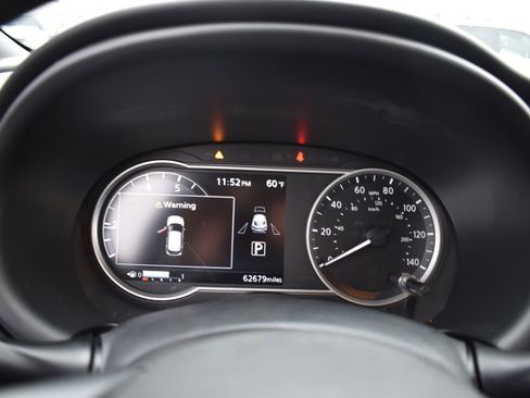 Used 2019 Nissan Kicks SR w/ Exterior Package image 17