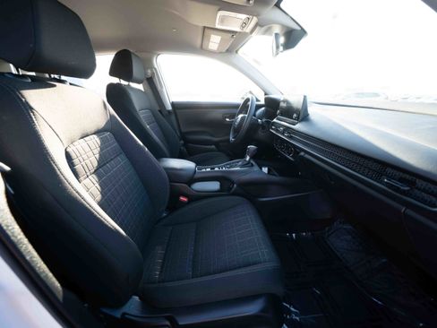 Certified 2024 Honda HR-V LX image 27