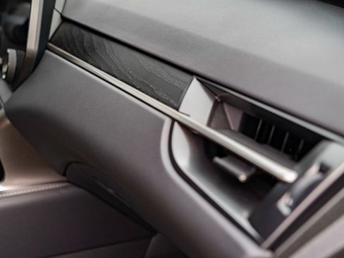New 2026 Lexus RX 450h AWD image 25