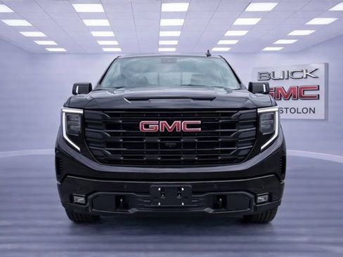 Used 2025 GMC Sierra 1500 Elevation w/ Elevation Premium Package image 2