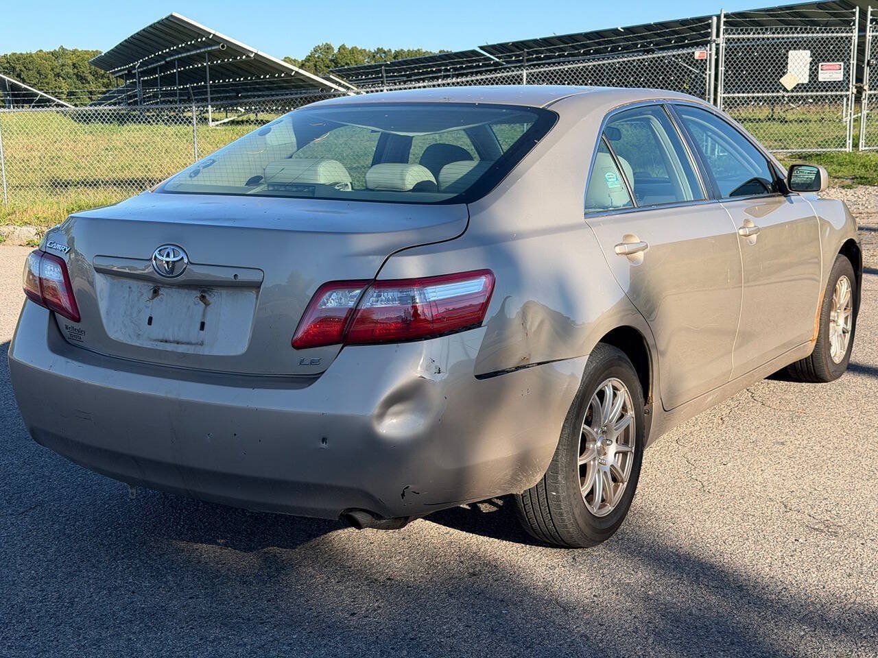 Used 2007 Toyota Camry LE FWD image 5