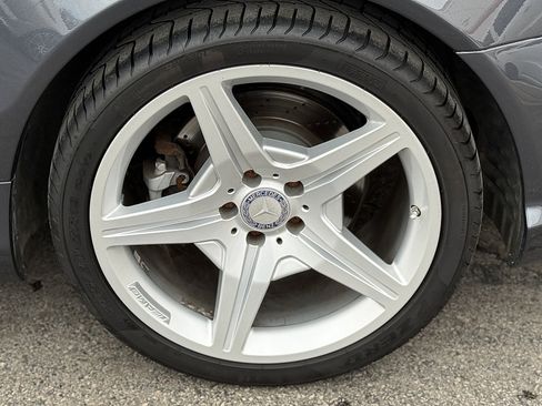 Used 2012 Mercedes-Benz SL 550 image 28