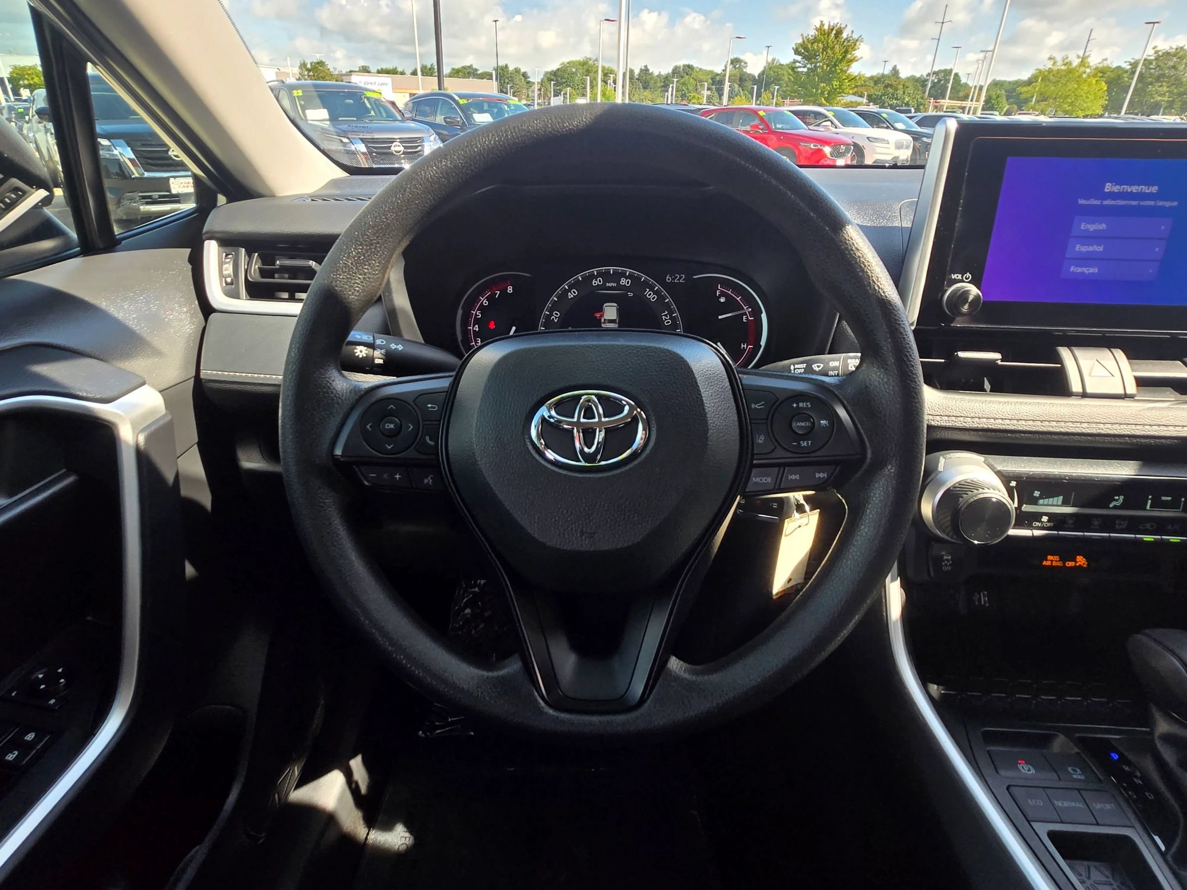 Used 2023 Toyota RAV4 LE FWD image 15
