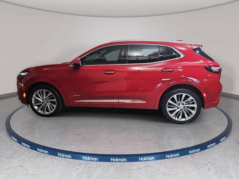 Used 2025 Buick Envision Avenir AWD/4WD image 9