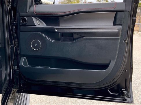 Used 2019 Ford Expedition Limited w/ Equipment Group 303A image 22
