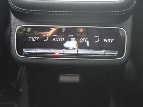 Certified 2025 Mercedes-Benz GLS 580 4MATIC image 38