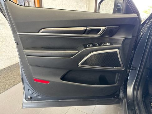 Used 2024 Kia Telluride S FWD image 34