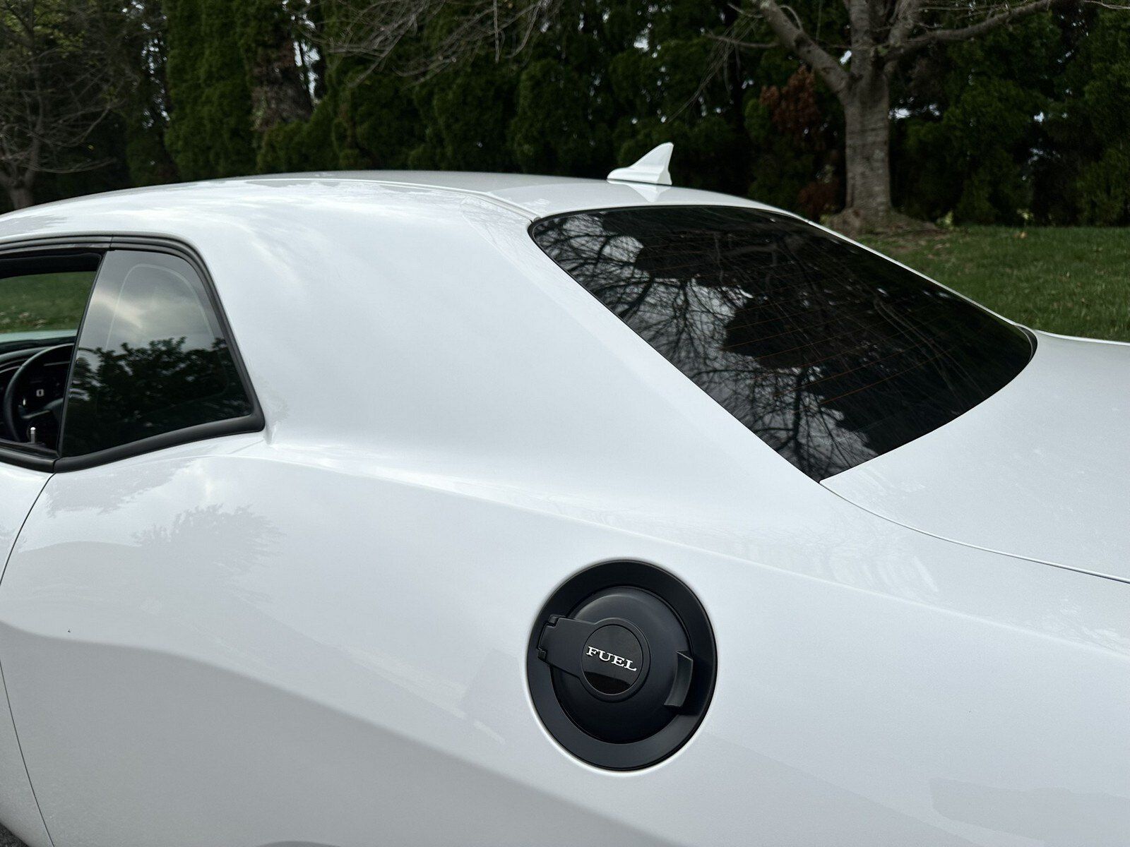 Used 2015 Dodge Challenger SRT Hellcat RWD image 96