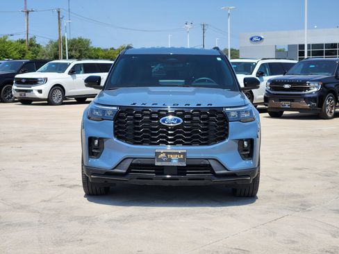 Used 2025 Ford Explorer ST-Line w/ Premium Package AWD/4WD image 6