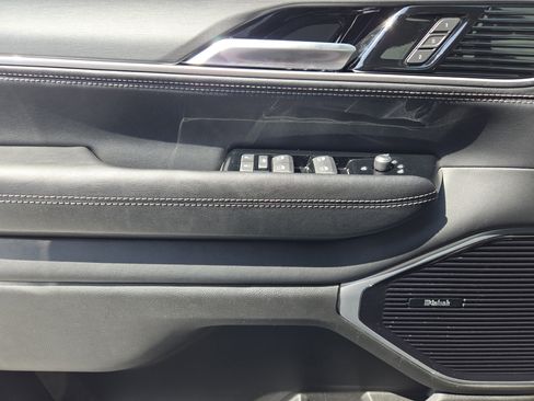 New 2026 Jeep Grand Wagoneer Limited AWD/4WD image 18