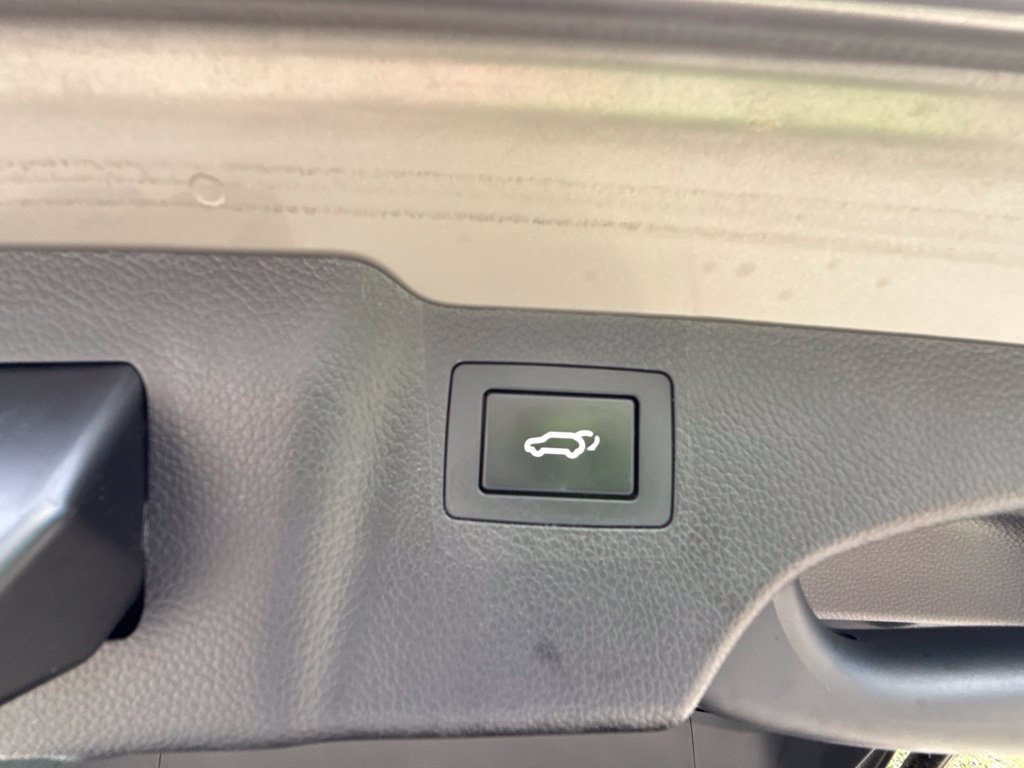 Used 2017 Hyundai Santa Fe Sport FWD image 26