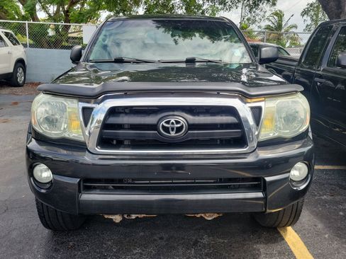 Used 2005 Toyota Tacoma 4x4 Access Cab image 2