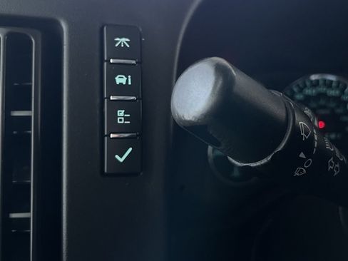 Used 2018 Chevrolet Express 2500 Extended w/ Communications Package image 30