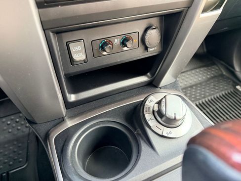 Used 2019 Toyota 4Runner Limited image 28