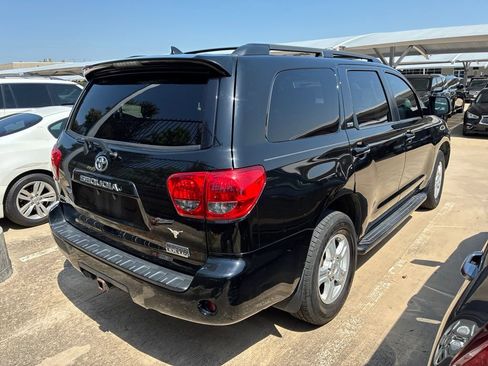 Used 2015 Toyota Sequoia SR5 RWD image 20