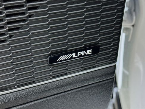 Used 2023 Jeep Grand Cherokee 4WD 4xe image 4