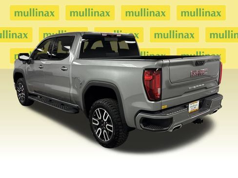 Used 2023 GMC Sierra 1500 AT4 w/ Technology Package image 17