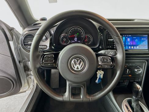 Used 2016 Volkswagen Beetle 1.8T S image 11