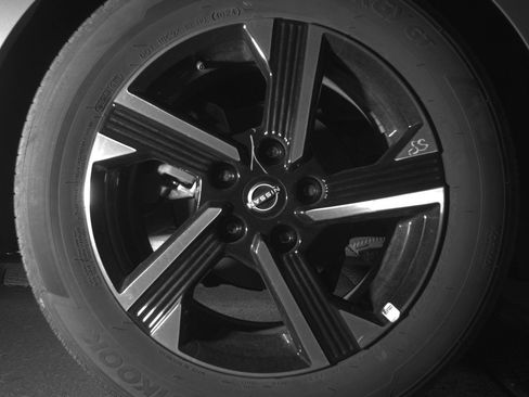 Used 2025 Nissan Sentra SV image 15