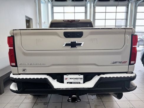 New 2026 Chevrolet Silverado 2500 ZR2 image 42