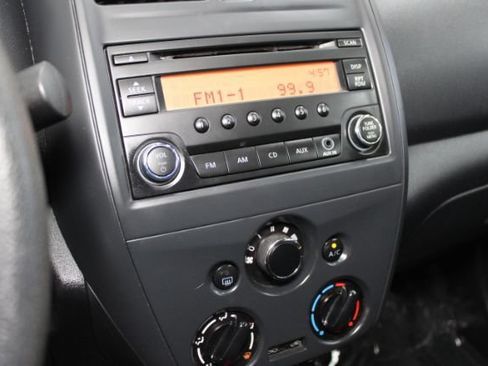 Used 2018 Nissan Versa S Plus FWD image 13