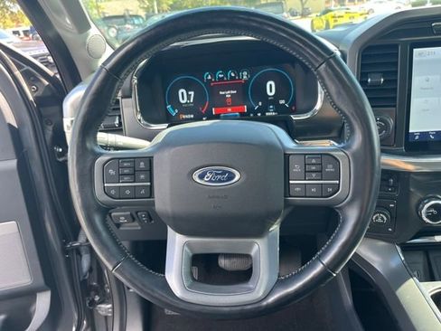 Used 2022 Ford F150 Lariat w/ Equipment Group 502A High image 17