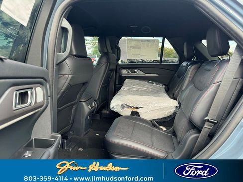 New 2025 Ford Explorer ST image 11
