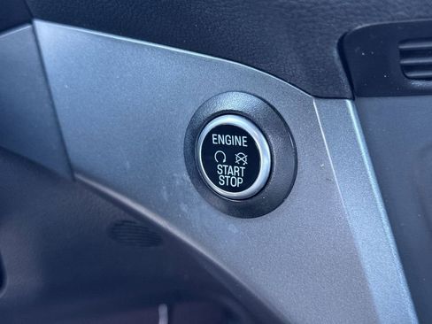 Used 2019 Ford Escape SEL image 16