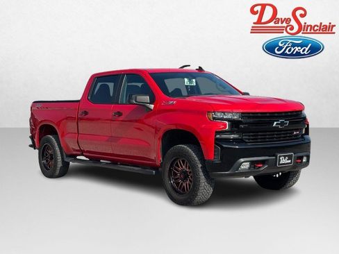 Used 2021 Chevrolet Silverado 1500 LT Trail Boss w/ Convenience Package II AWD/4WD image 4