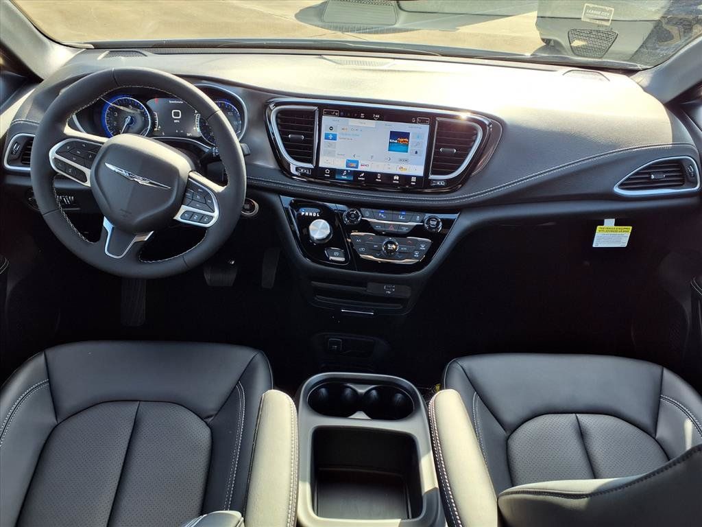 New 2026 Chrysler Pacifica Select FWD image 7