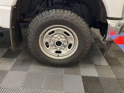 Used 2024 Ford F250 XL w/ XL Chrome Package image 19