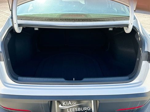 New 2025 Kia K4 LXS image 23