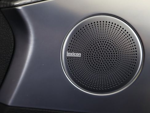 Used 2023 Genesis G70 2.0T w/ Sport Prestige Package image 57