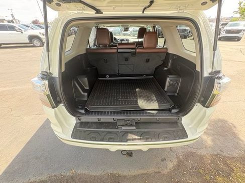 Used 2022 Toyota 4Runner Limited AWD/4WD image 8
