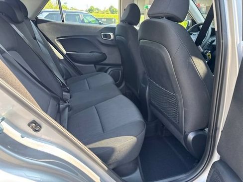 Used 2026 Hyundai Venue SE FWD image 13