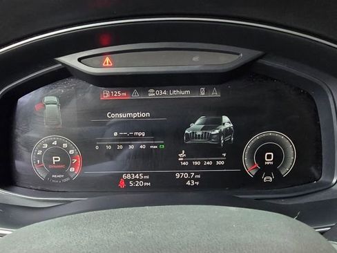 Used 2021 Audi Q7 3.0T Prestige AWD/4WD image 32