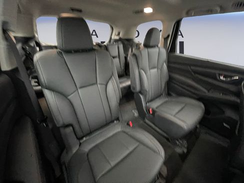 New 2026 Subaru Ascent Limited Bronze image 18