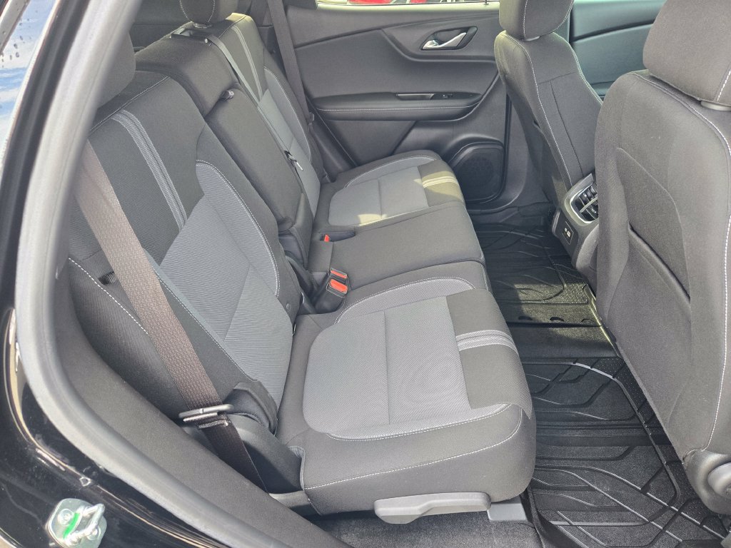 Used 2024 Chevrolet Blazer LT w/ Convenience Package FWD image 14